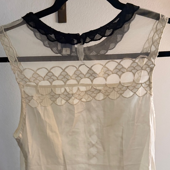 Chic Cream and Black Lace Women's Blouse - Picture 4 of 5